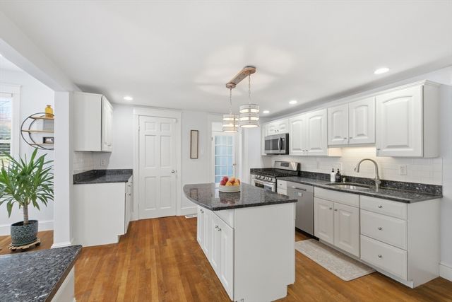 233 West St, Quincy, MA 02169