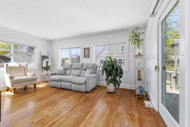 233 West St, Quincy, MA 02169
