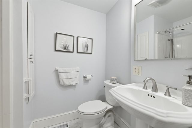 233 West St, Quincy, MA 02169