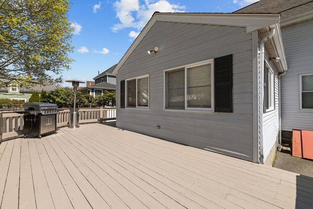 233 West St, Quincy, MA 02169