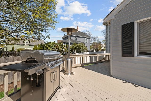 233 West St, Quincy, MA 02169