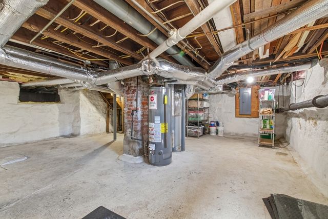 233 West St, Quincy, MA 02169