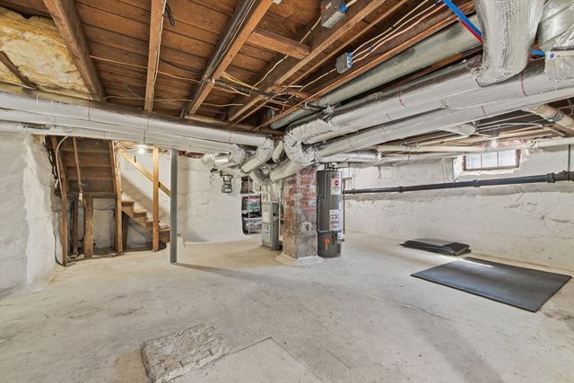 233 West St, Quincy, MA 02169