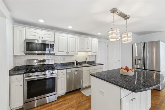 233 West St, Quincy, MA 02169