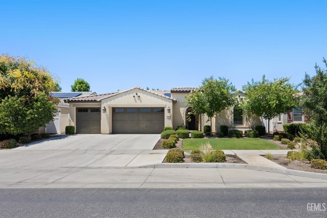 13514 Pixton Avenue, Bakersfield, CA 93311