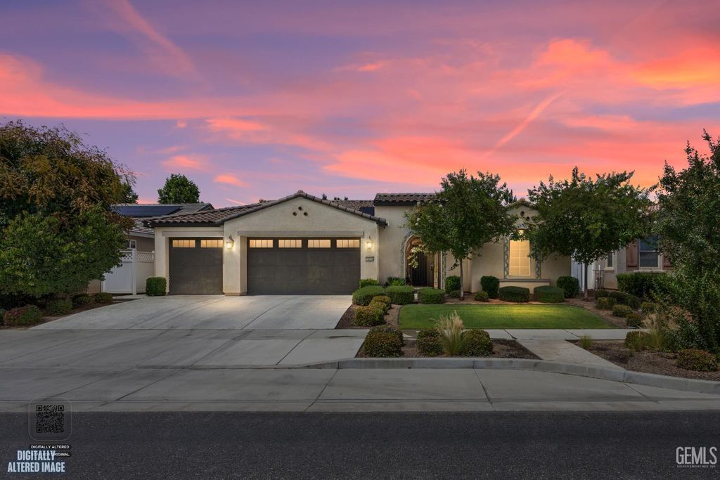 13514 Pixton Avenue, Bakersfield, CA 93311