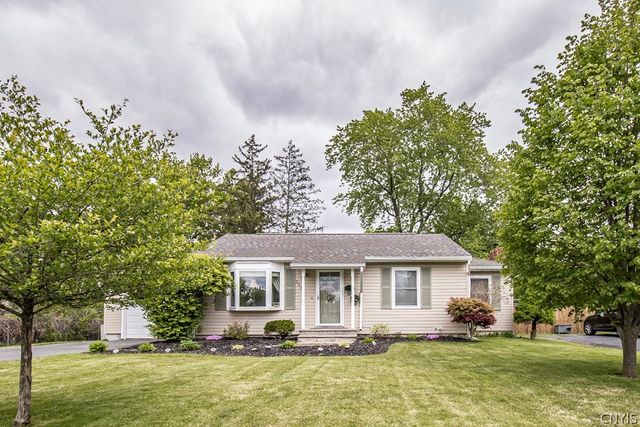 316 Washburn Drive, Dewitt, NY 13057