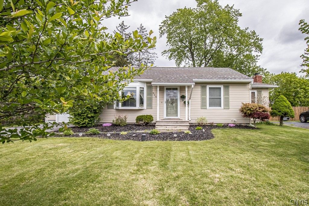 316 Washburn Drive, Dewitt, NY 13057