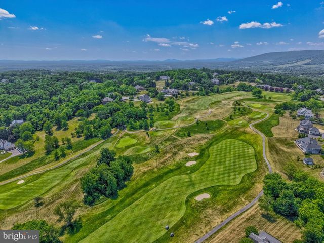 18360 TURNBERRY DR, Round Hill, VA 20141