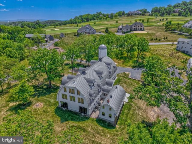 18360 TURNBERRY DR, Round Hill, VA 20141