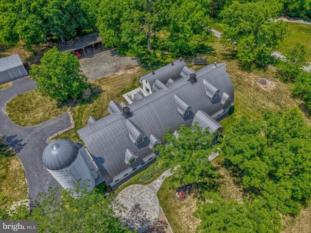 18360 TURNBERRY DR, Round Hill, VA 20141