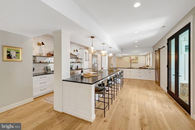 18360 TURNBERRY DR, Round Hill, VA 20141