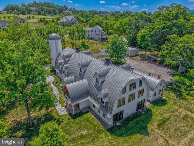18360 TURNBERRY DR, Round Hill, VA 20141