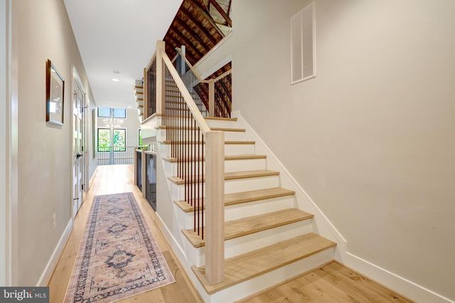 18360 TURNBERRY DR, Round Hill, VA 20141
