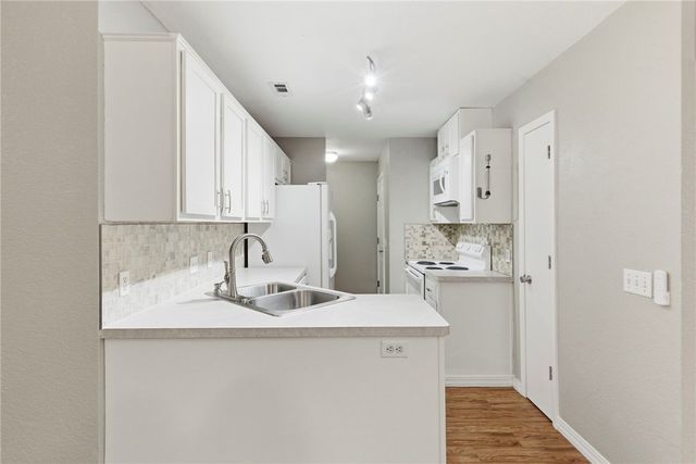 932 Curtis Avenue, Fayetteville, AR 72701