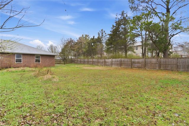 932 Curtis Avenue, Fayetteville, AR 72701