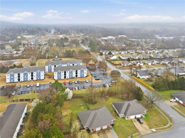 932 Curtis Avenue, Fayetteville, AR 72701