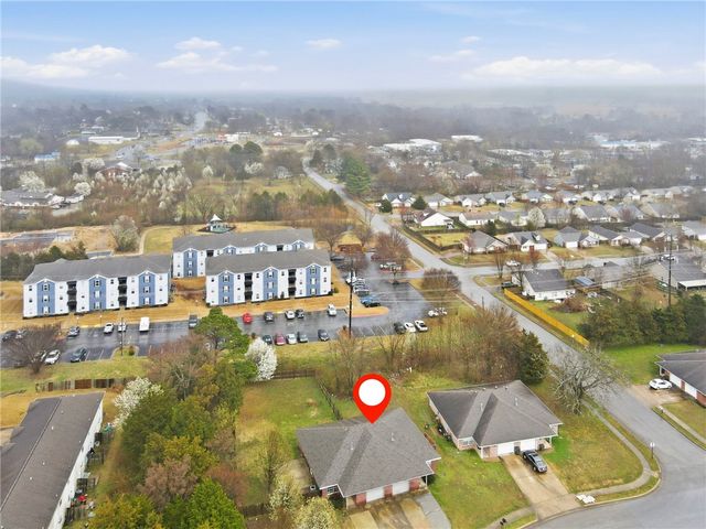 932 Curtis Avenue, Fayetteville, AR 72701