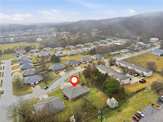 932 Curtis Avenue, Fayetteville, AR 72701