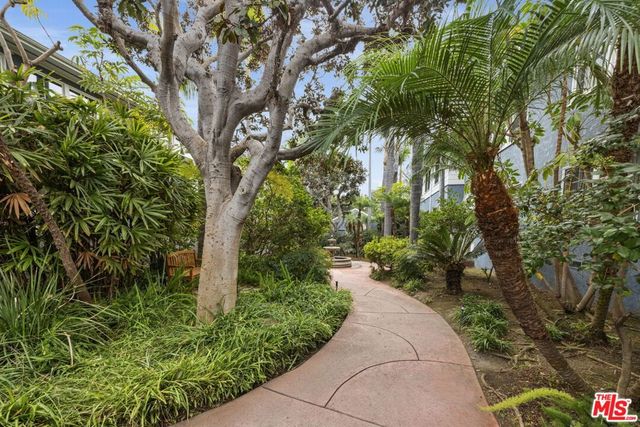 1137 26th Street D, Santa Monica, CA 90403