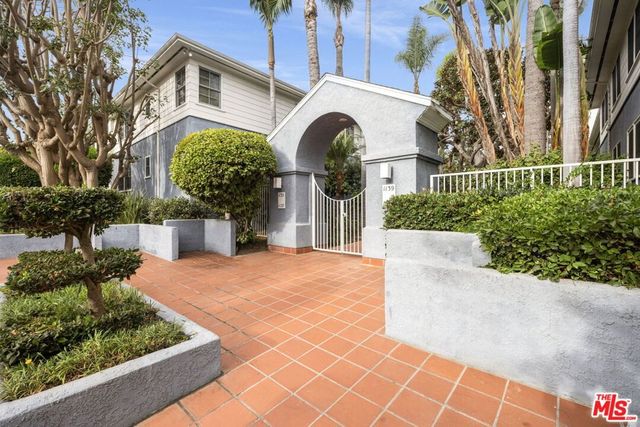 1137 26th Street D, Santa Monica, CA 90403