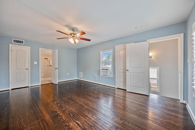 1104 Walton Street, Houston, TX 77009