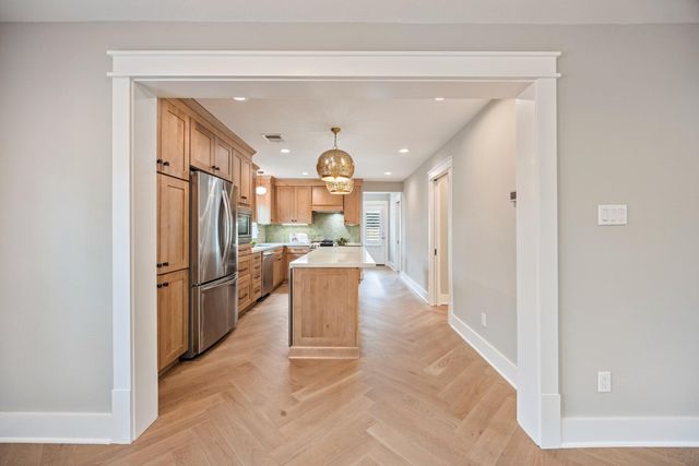 1104 Walton Street, Houston, TX 77009