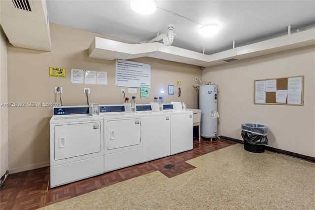 4330 Hillcrest Dr 304 304, Hollywood, FL 33021