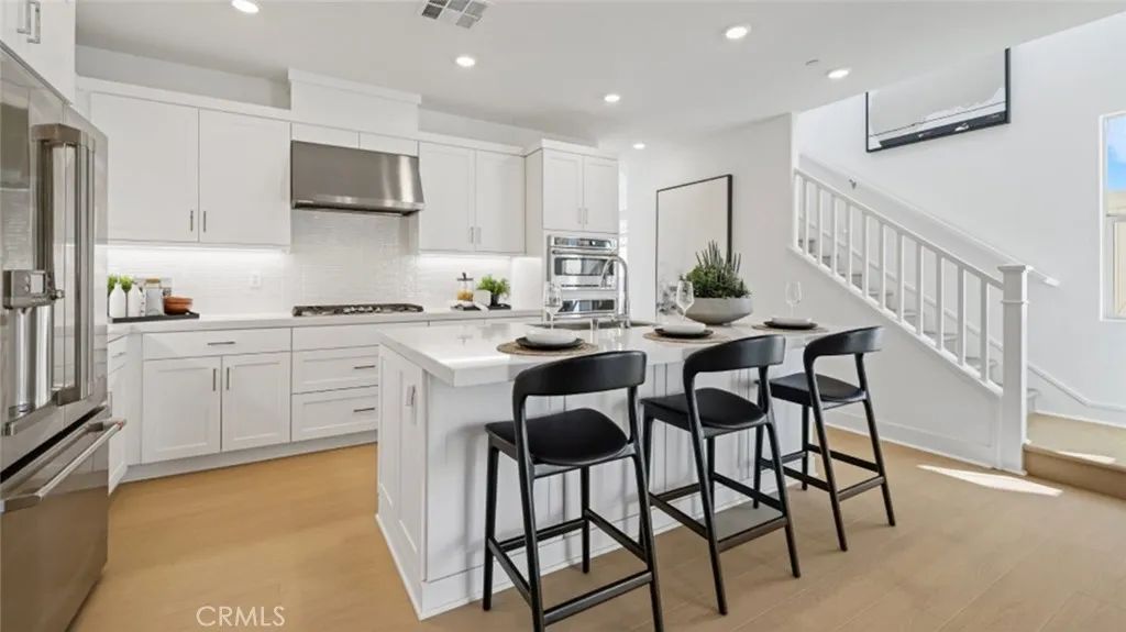 738 Guy Turner Drive, Camarillo, CA 93010