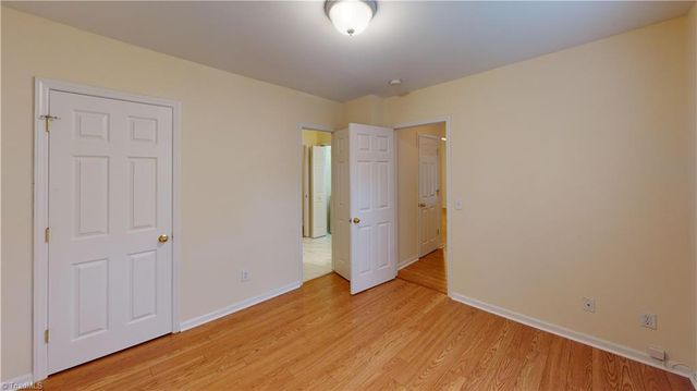 2428 Somerset Place Drive, Winston-salem, NC 27103