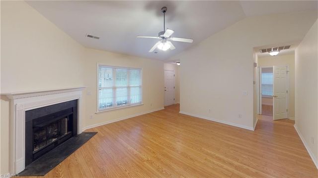 2428 Somerset Place Drive, Winston-salem, NC 27103