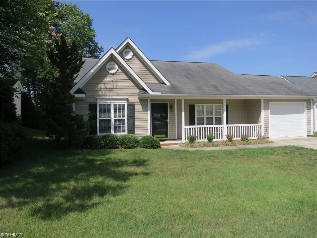 2428 Somerset Place Drive, Winston-salem, NC 27103