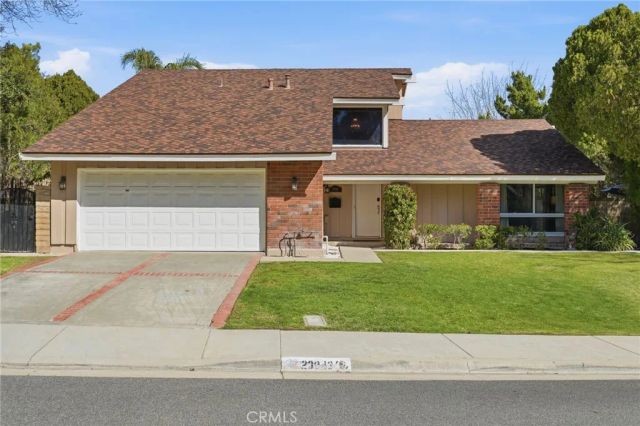 23943 Via Flamenco, Valencia, CA 91355