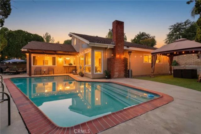 23943 Via Flamenco, Valencia, CA 91355