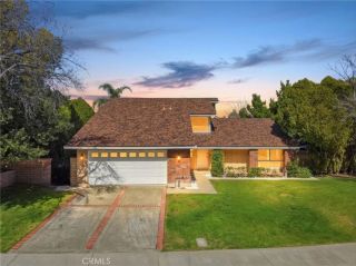 23943 Via Flamenco, Valencia, CA 91355