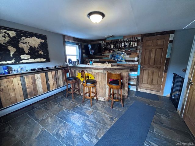 21 Nevin Terrace, Massapequa Park, NY 11762