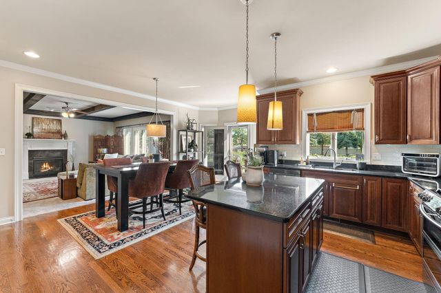 1127 Stonebridge Drive, Schererville, IN 46375