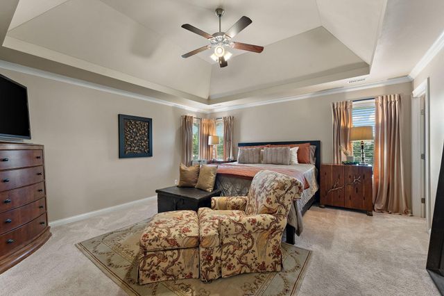1127 Stonebridge Drive, Schererville, IN 46375