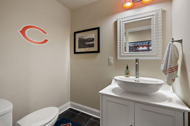 1127 Stonebridge Drive, Schererville, IN 46375