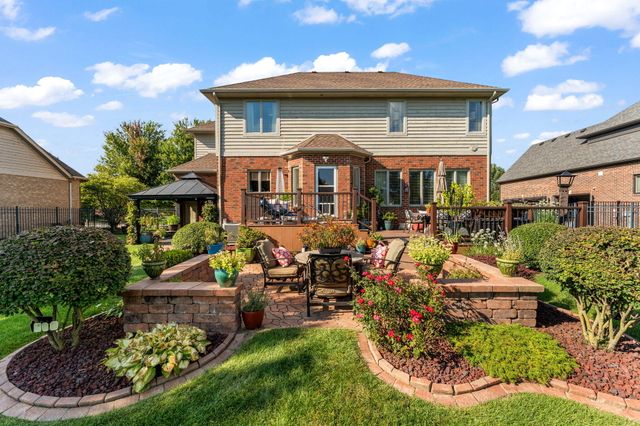 1127 Stonebridge Drive, Schererville, IN 46375