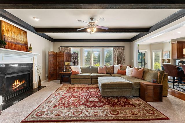 1127 Stonebridge Drive, Schererville, IN 46375