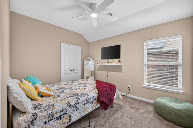 717 Lansman Trail, Denton, TX 76207
