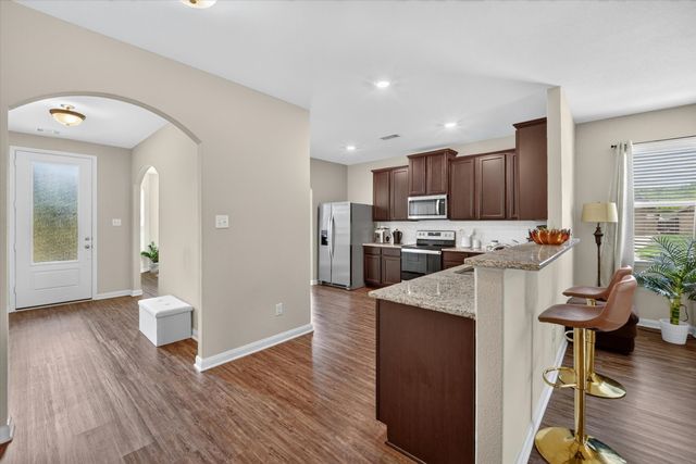 717 Lansman Trail, Denton, TX 76207