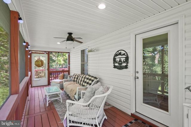 735 SUNSET VILLAGE RD, Front Royal, VA 22630