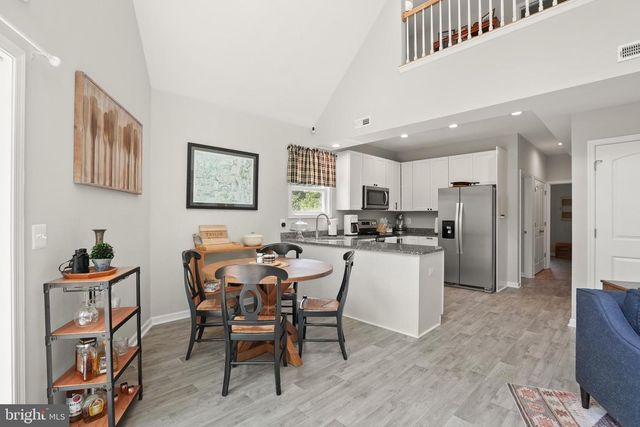 735 SUNSET VILLAGE RD, Front Royal, VA 22630