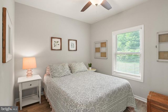 735 SUNSET VILLAGE RD, Front Royal, VA 22630