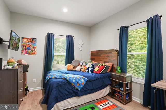 735 SUNSET VILLAGE RD, Front Royal, VA 22630