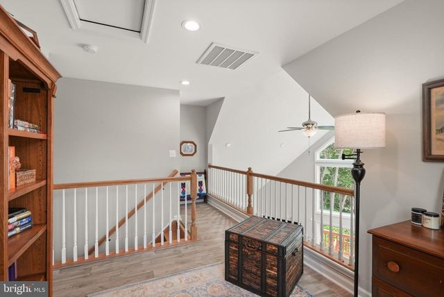 735 SUNSET VILLAGE RD, Front Royal, VA 22630