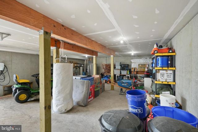 735 SUNSET VILLAGE RD, Front Royal, VA 22630