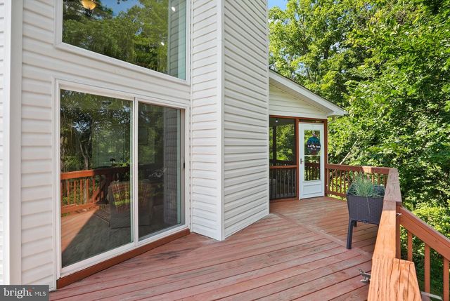 735 SUNSET VILLAGE RD, Front Royal, VA 22630